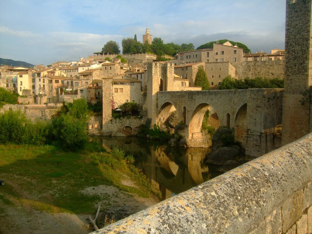 Besalut Apartment Extérieur photo